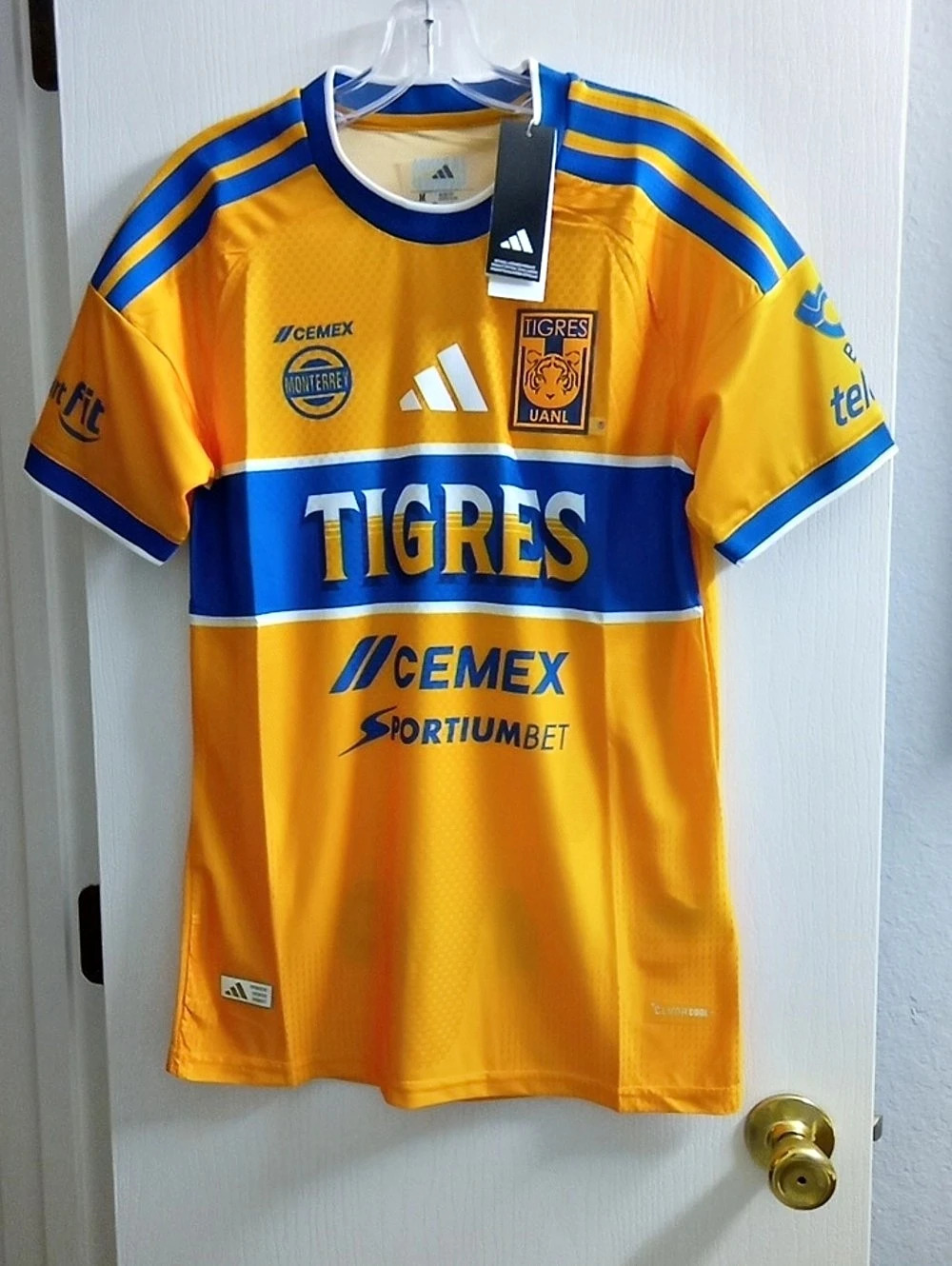 adidas Tigres UANL jersey Soccer Jersey Yellow & Blue Size Medium NWT